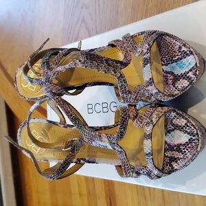 BCBG Size 6.5 Multicolored Snake Print Heels